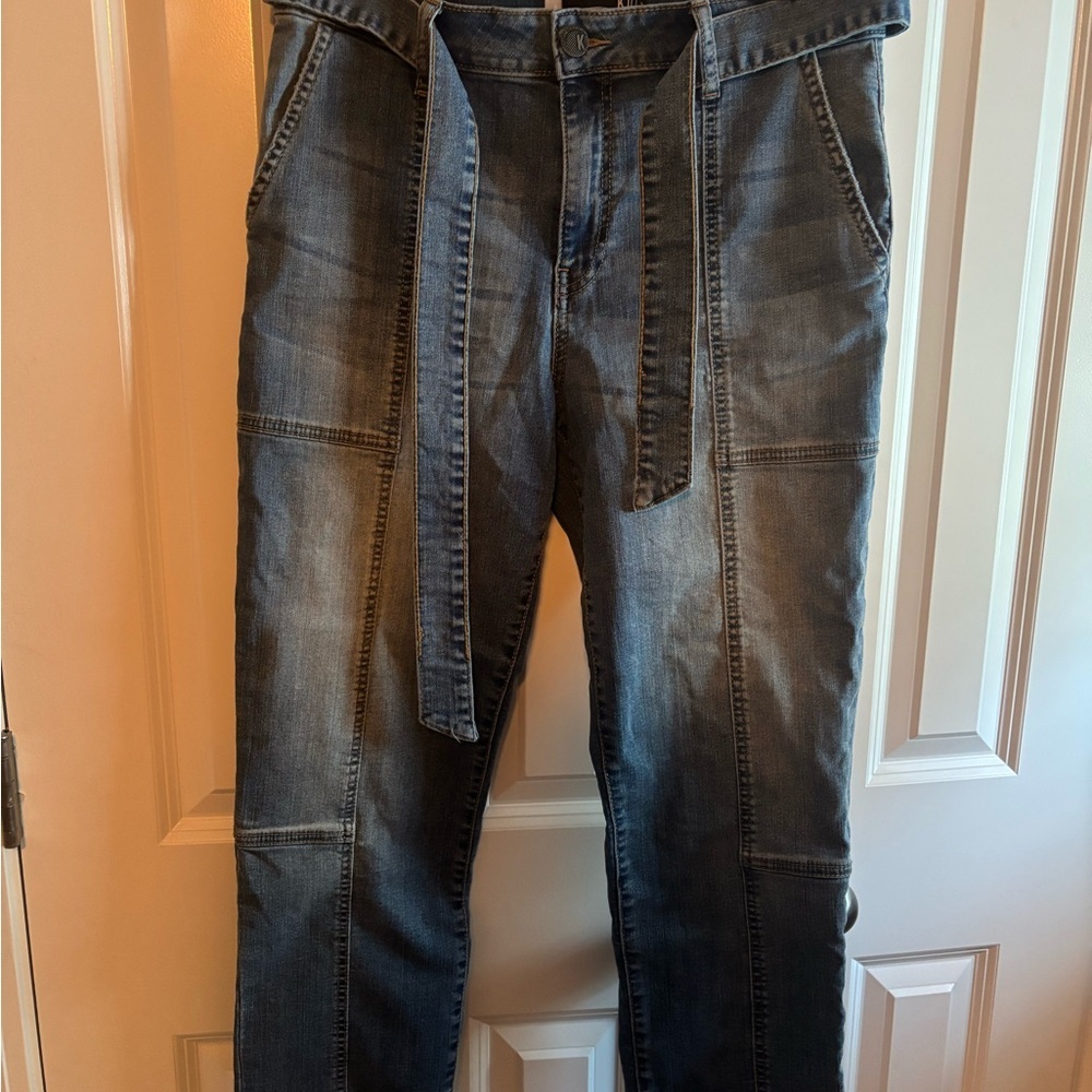 Kut Jeans Size 8 A00311